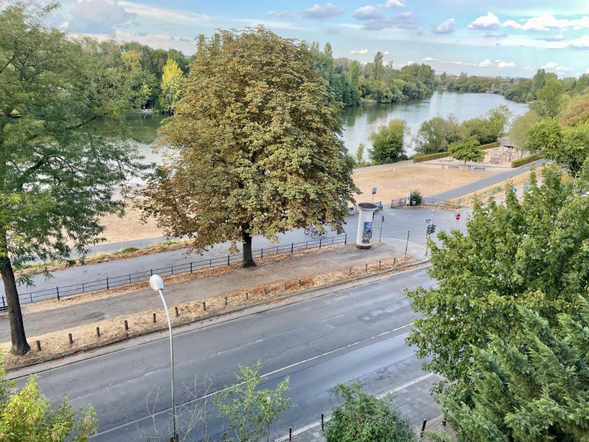 River Main I Taunus View I Workplace I Kitchen 奥芬巴赫 外观 照片